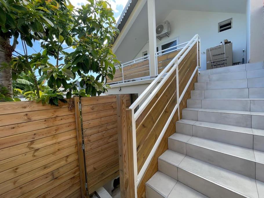 Grand Studio Charmant, Tout Equipe… Saint-Denis Exterior photo