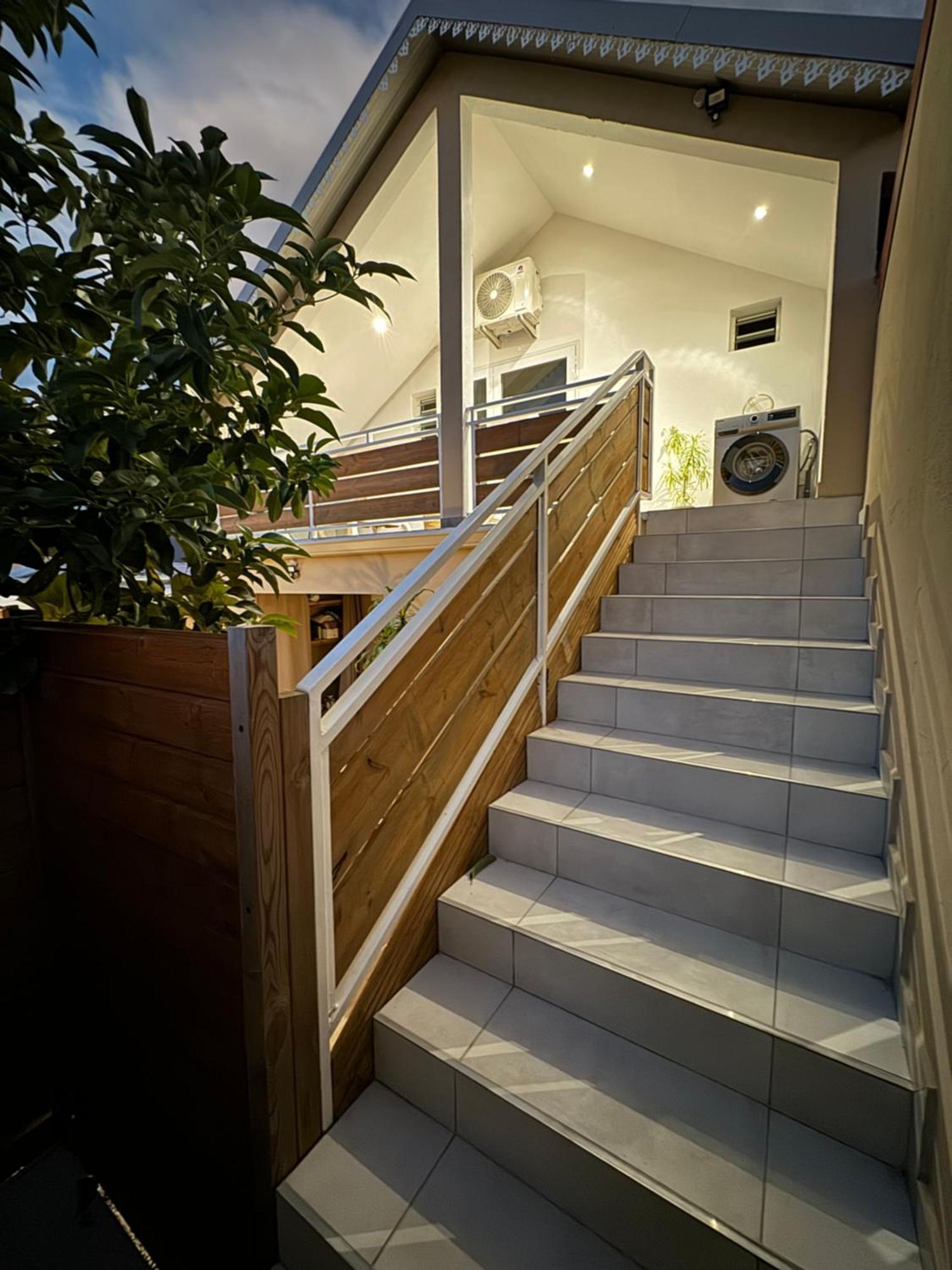 Grand Studio Charmant, Tout Equipe… Saint-Denis Exterior photo